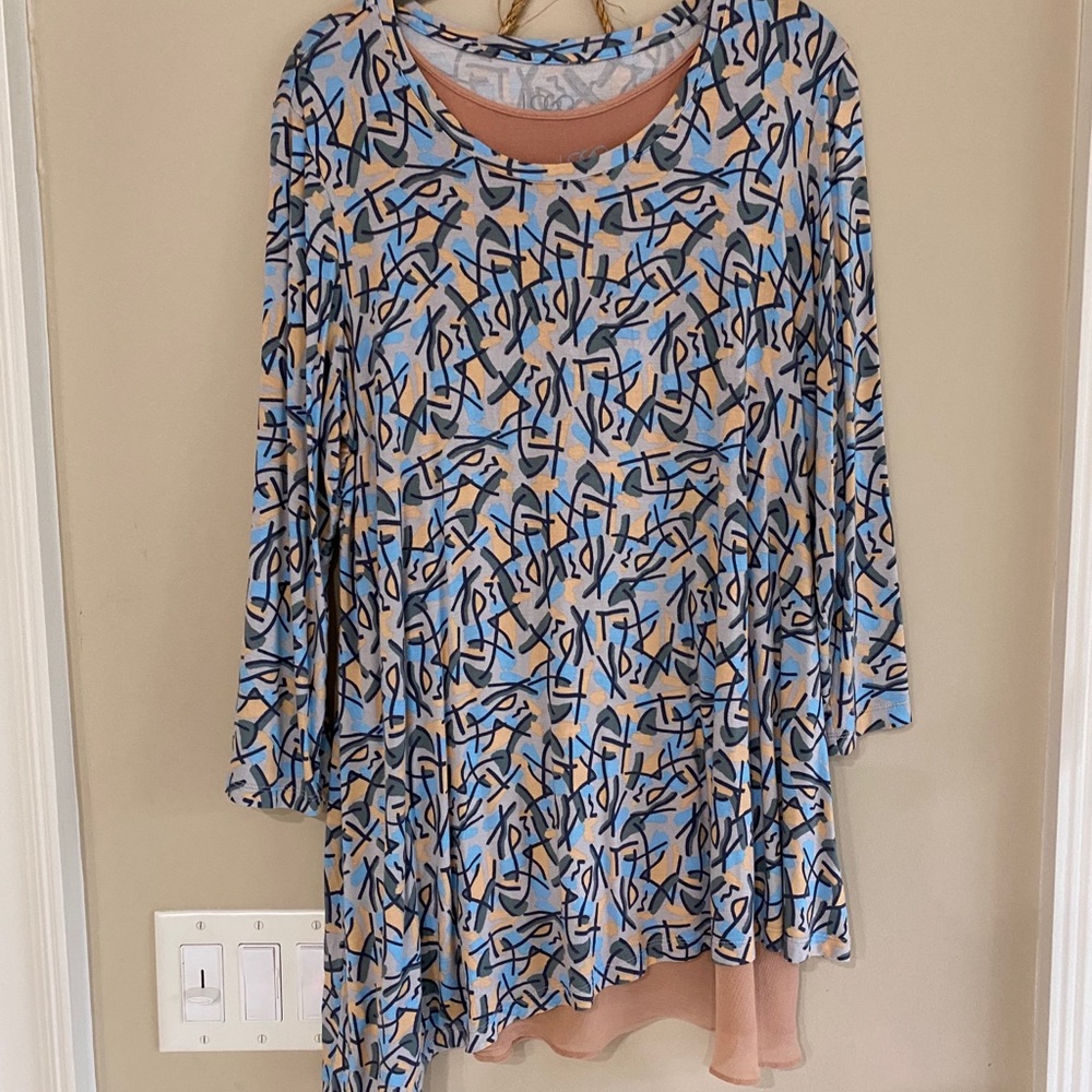 LOGO 2 piece tunic and tank